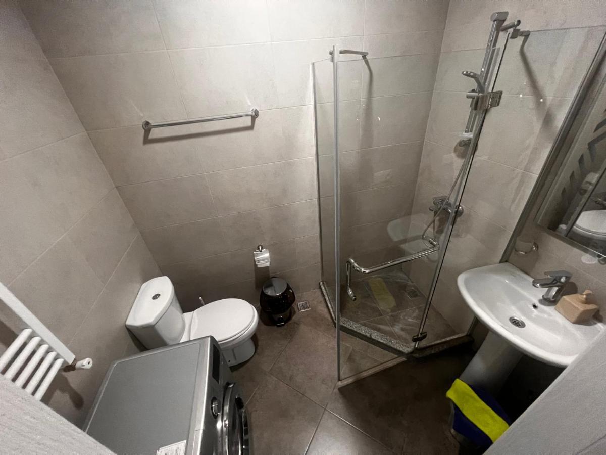 27 Floor Apartments Батуми Екстериор снимка