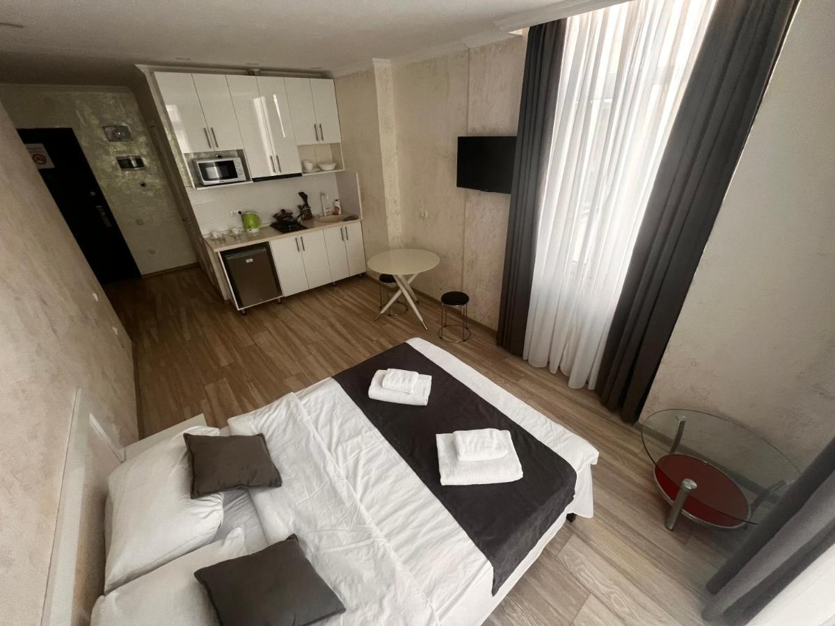 27 Floor Apartments Батуми Екстериор снимка