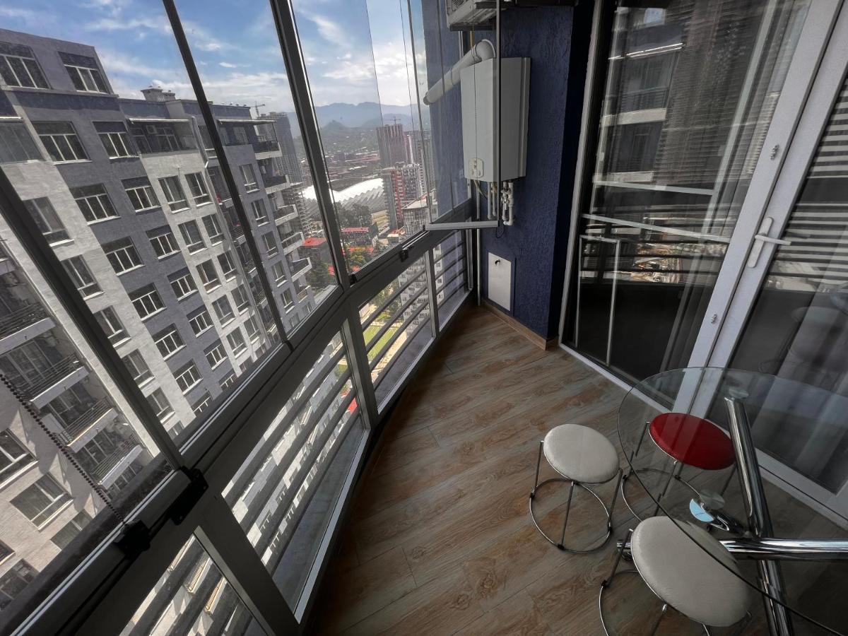27 Floor Apartments Батуми Екстериор снимка