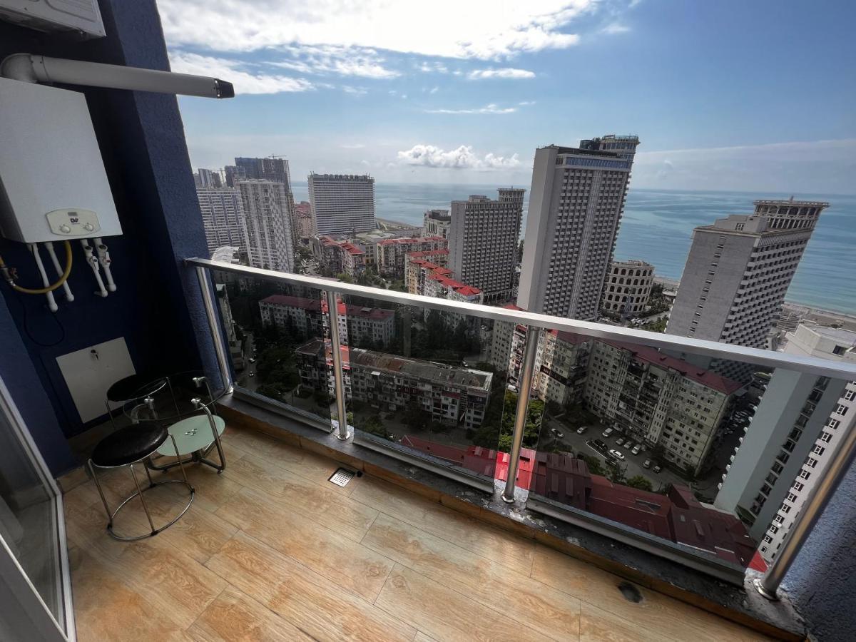 27 Floor Apartments Батуми Екстериор снимка