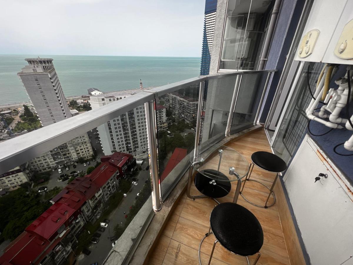 27 Floor Apartments Батуми Екстериор снимка