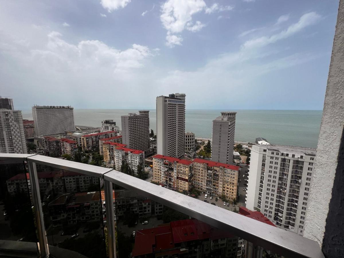 27 Floor Apartments Батуми Екстериор снимка