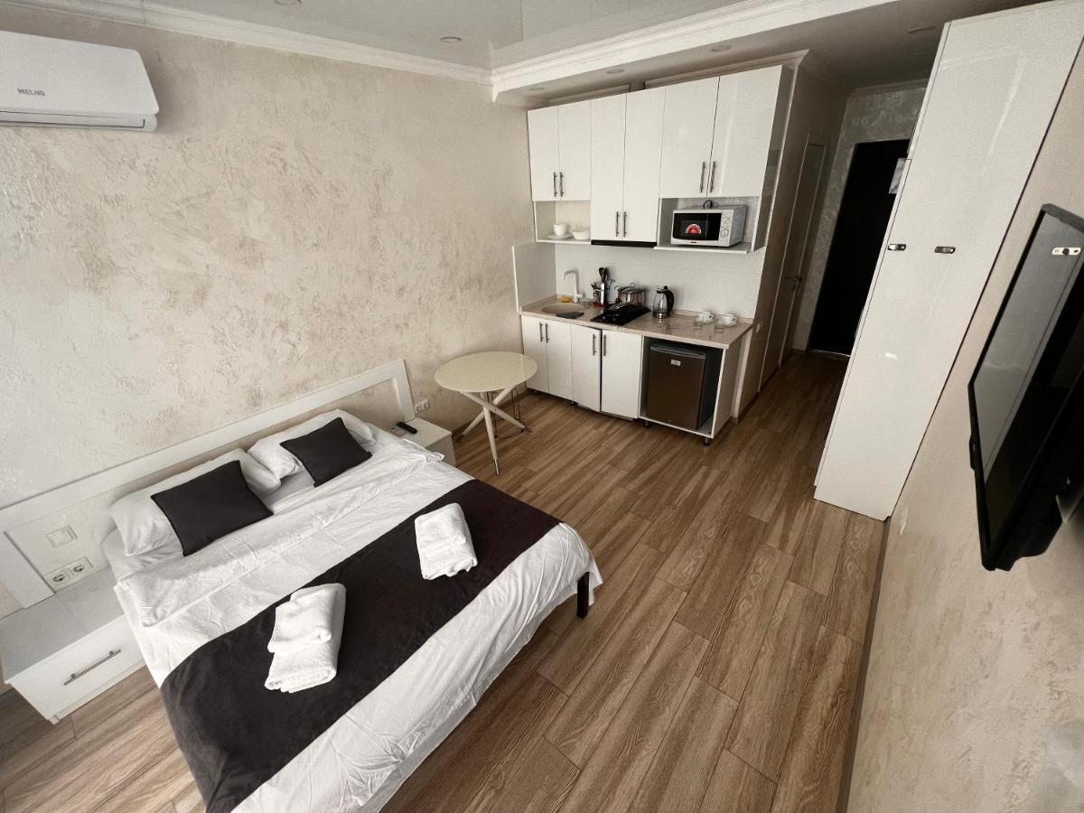 27 Floor Apartments Батуми Екстериор снимка