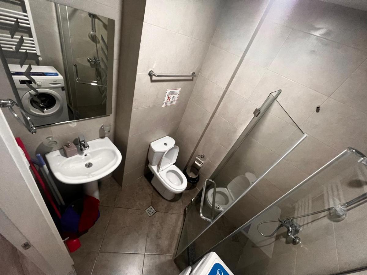27 Floor Apartments Батуми Екстериор снимка