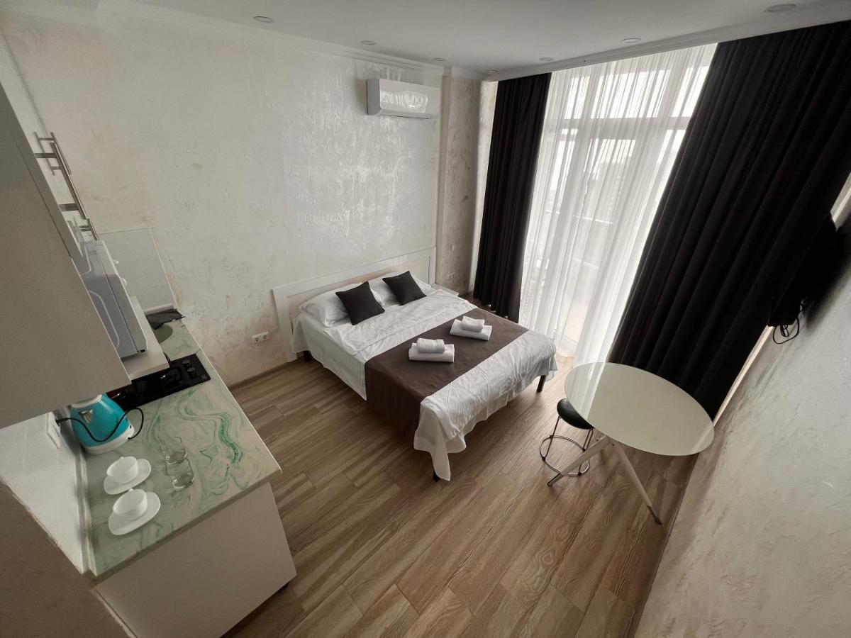27 Floor Apartments Батуми Екстериор снимка